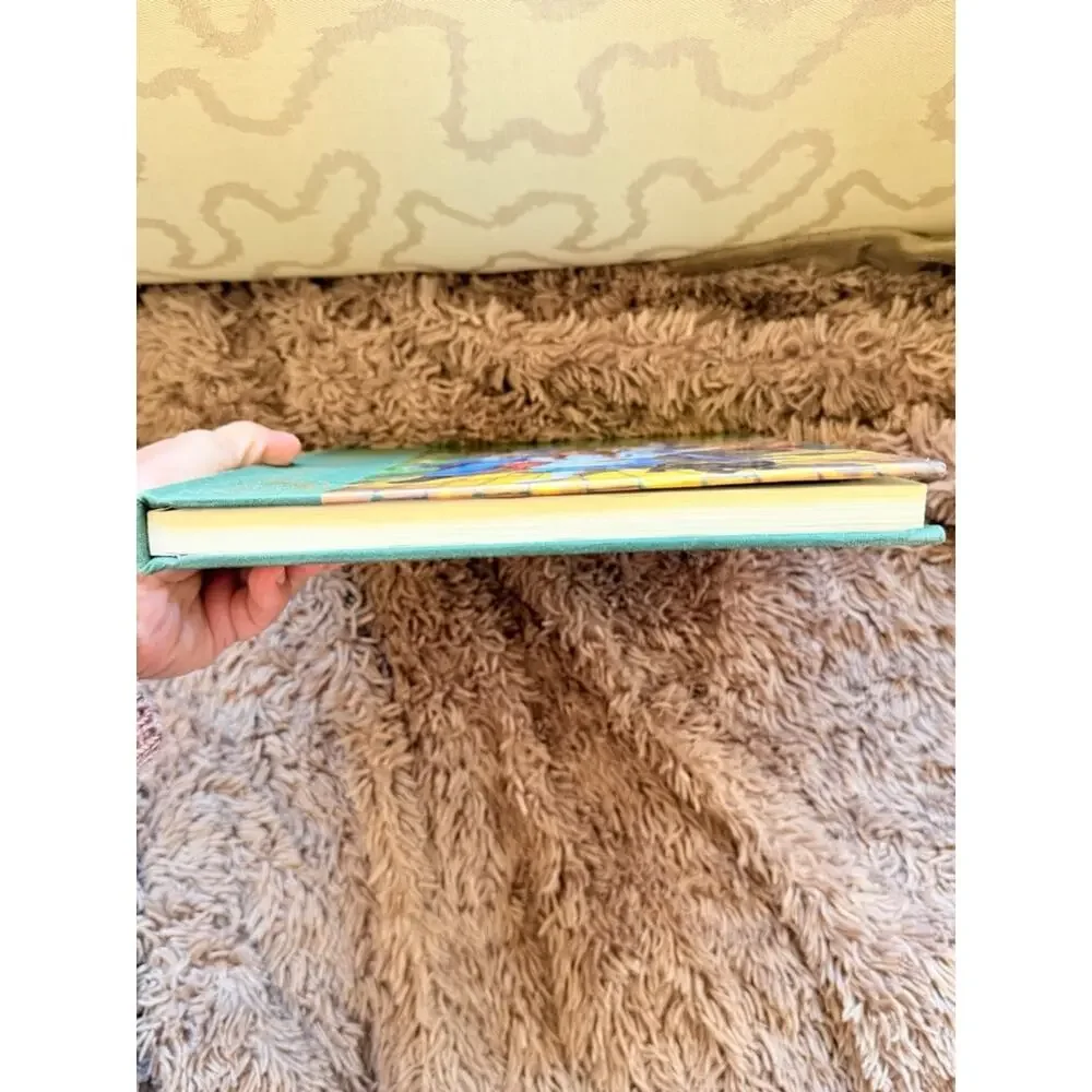 Vintage The Wizard of Oz Hardcover Book - 1985 Unicorn Publishing House